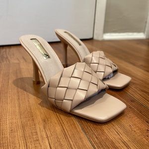 Billini Soraya Heels in Nude